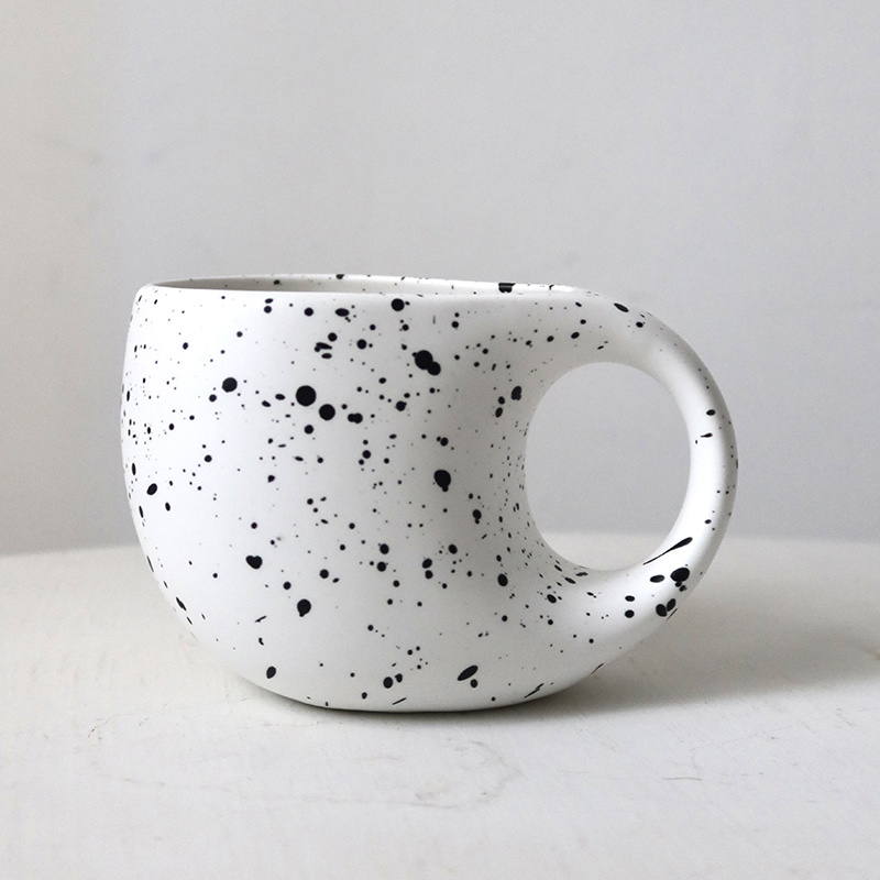 Pohjoismainen keraaminen muki ja lautasetti – Aamiaiseen tai kahvihetkiin kotona - Image 3